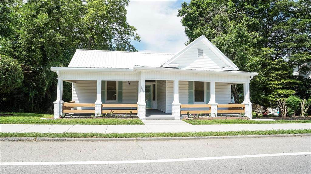 220 Confederate Avenue - Photo 1