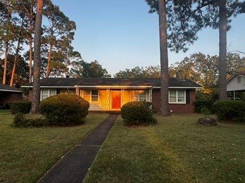 2208 Doncaster Drive - Photo 1