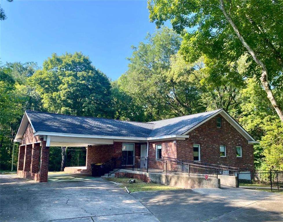 4 Colonial Drive - Photo 1