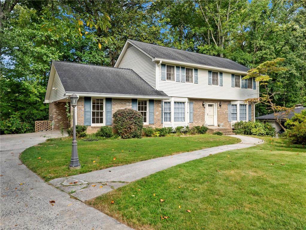 654 Grove Parkway - Photo 1