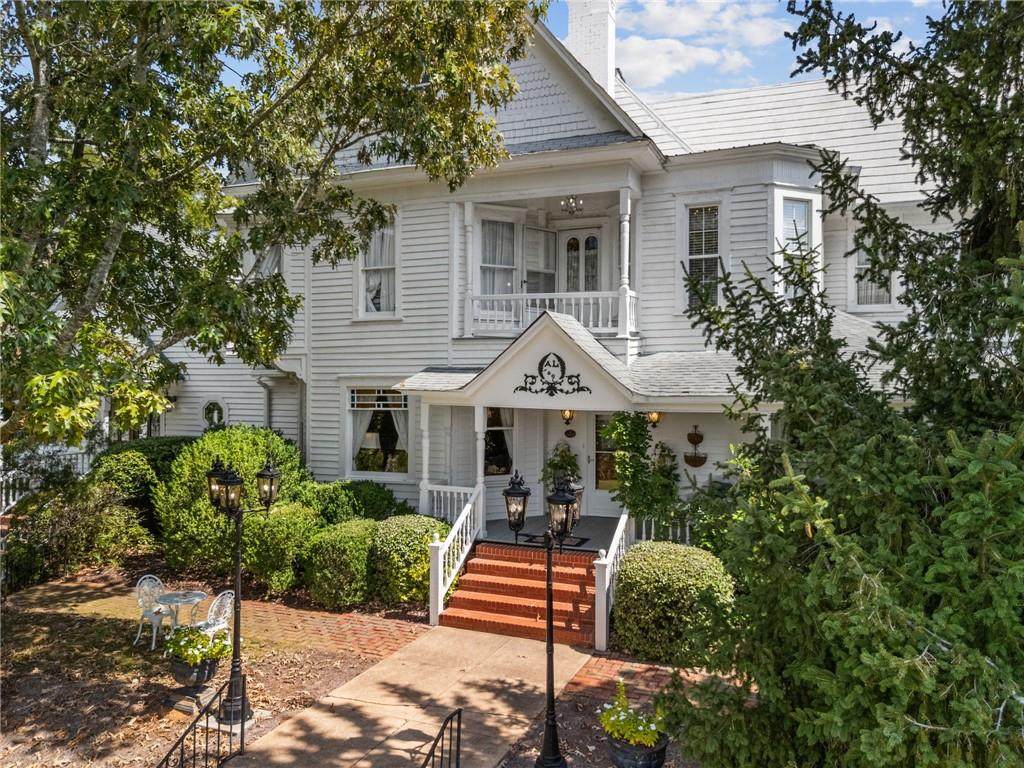 115 Main Street - Photo 1