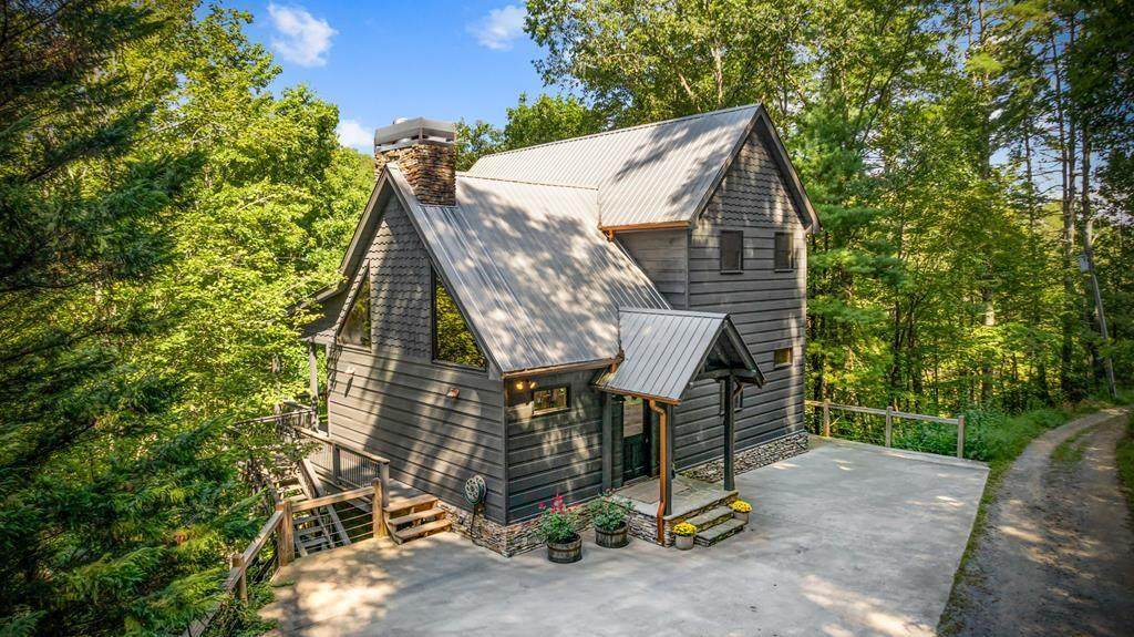 571 Misty Mountain Trail - Photo 1