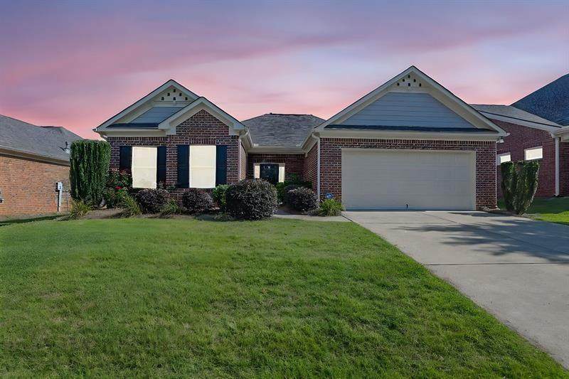 1550 Rolling View Drive - Photo 1