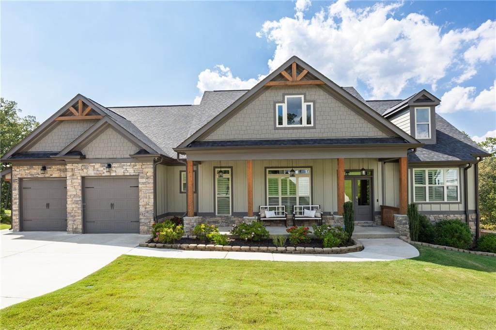 61 Roberson Drive - Photo 1