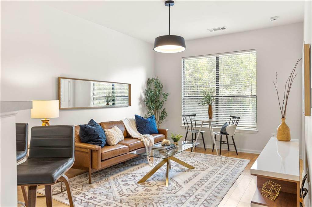 821 Ralph Mcgill Boulevard - Photo 1