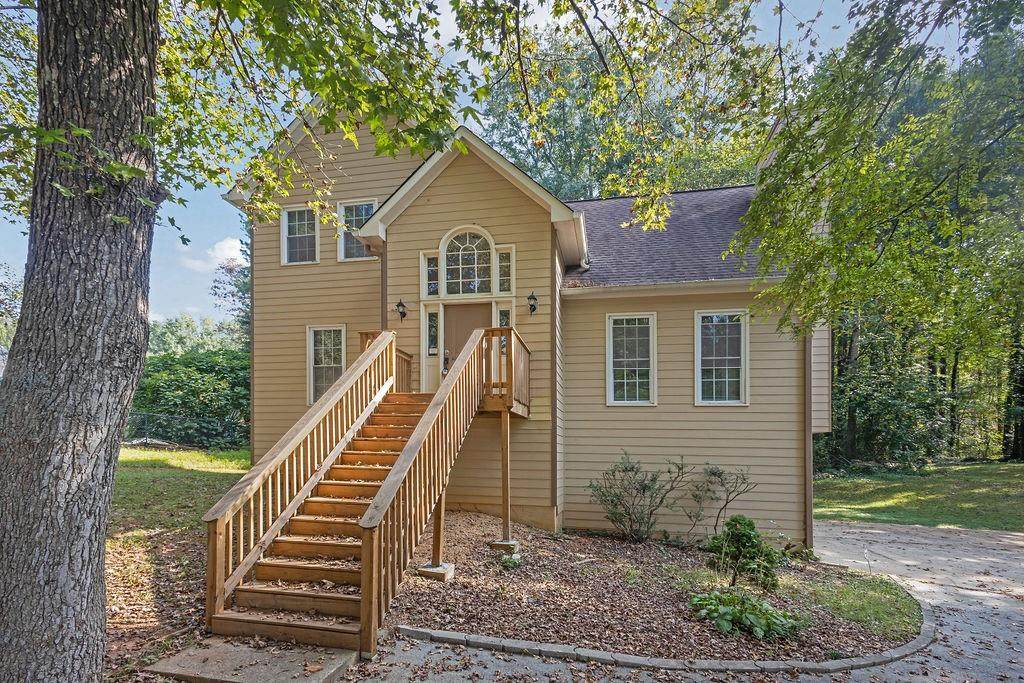 32 Sharon Place - Photo 1