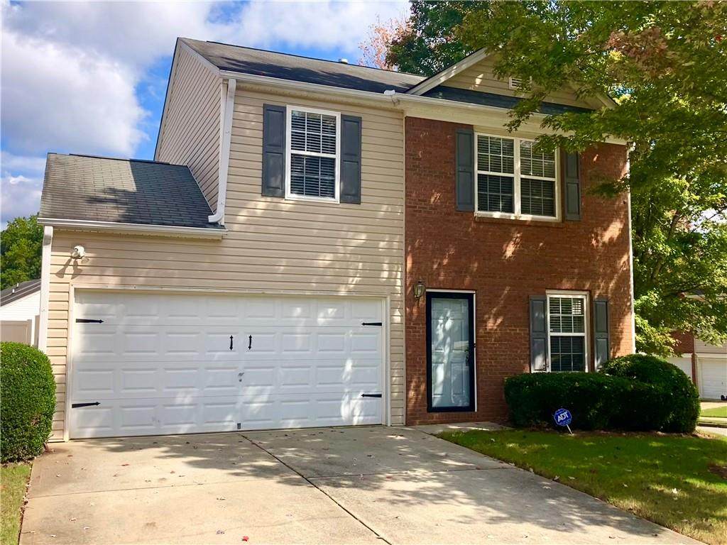 423 Royal Oak Drive - Photo 1