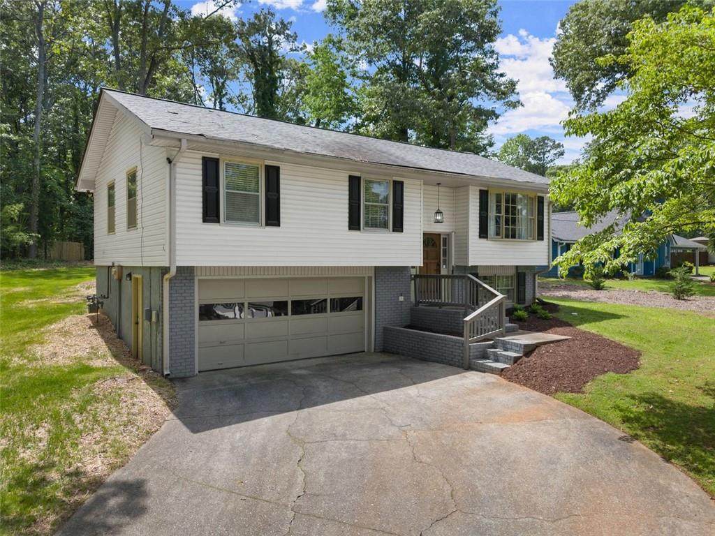 6262 Laurel Wood Trail - Photo 1