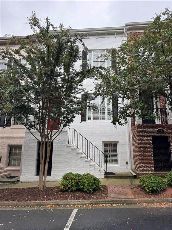 1027 Pearl Point - Photo 1