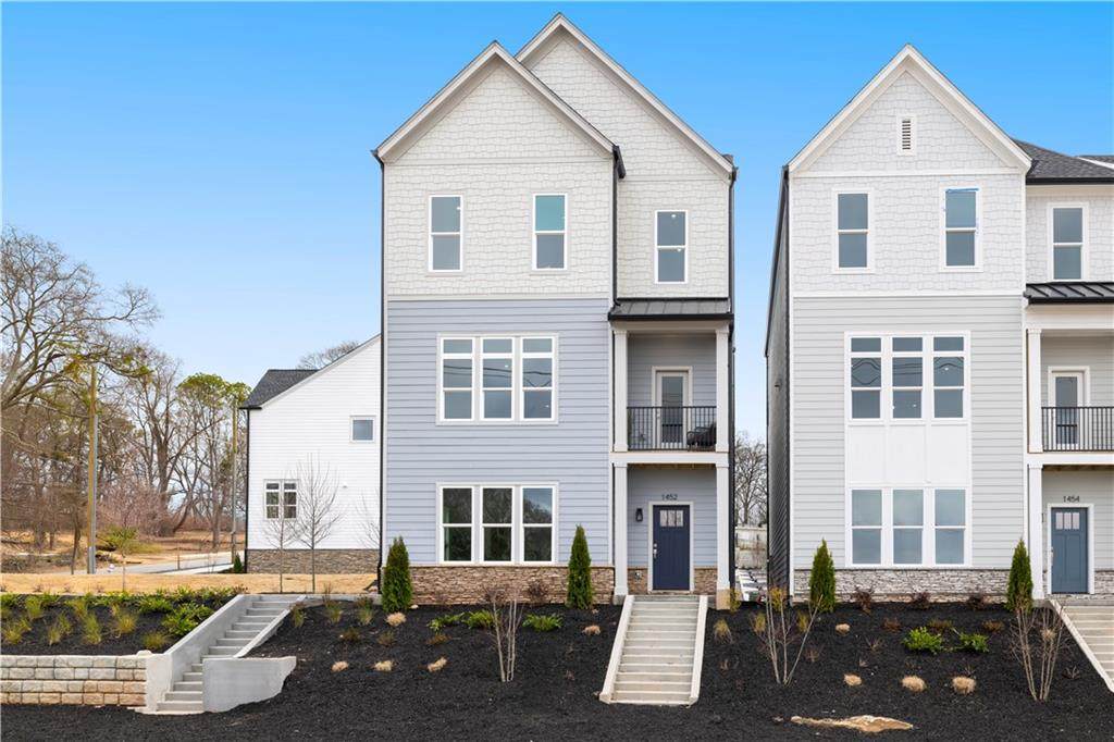 1452 Obie Avenue - Photo 1