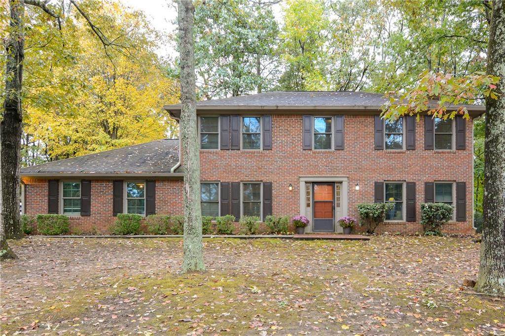 746 Oak Terrace - Photo 1