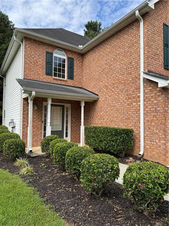 1221 Oak Knoll Court - Photo 1