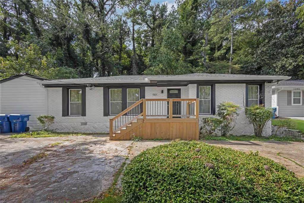 1901 Windsor Drive - Photo 1