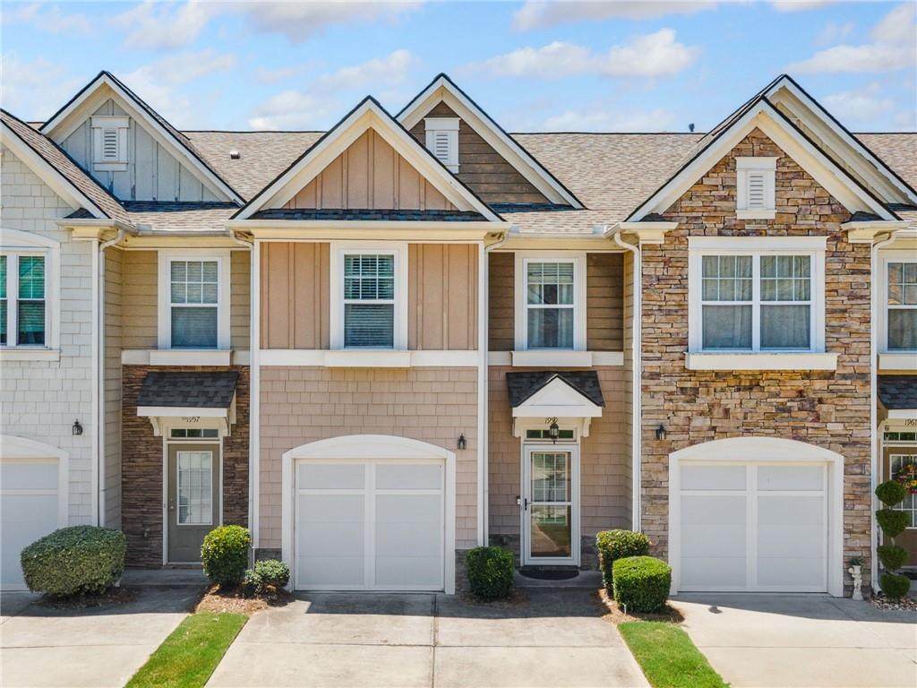 1959 Lakeshore Overlook Circle - Photo 1