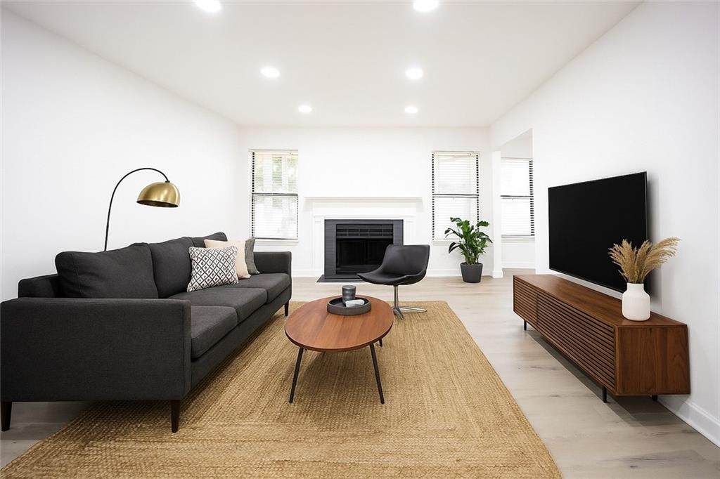 2712 Huntingdon Chase - Photo 1