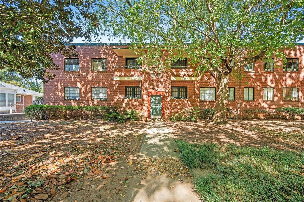 1370 Chalmette Drive - Photo 1