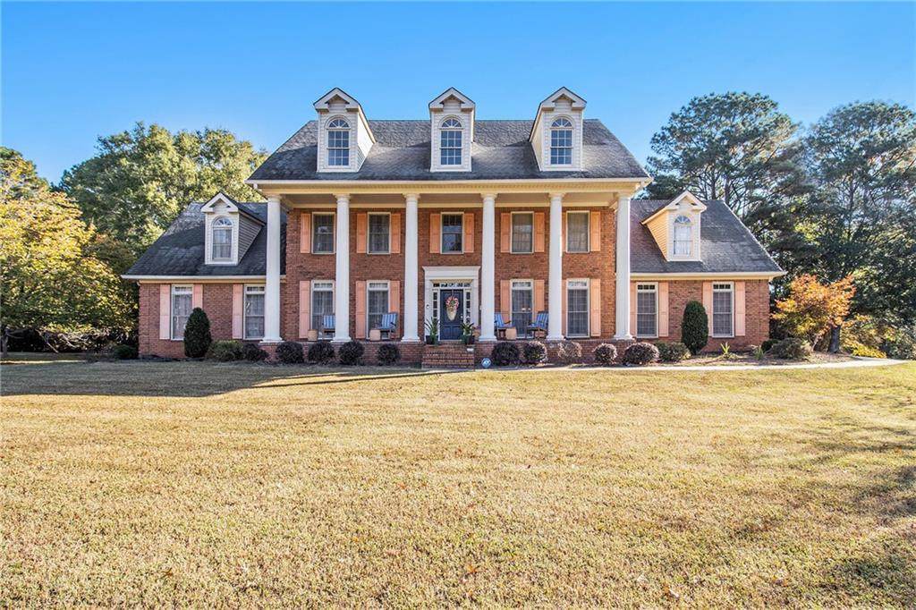 100 Raymond Court - Photo 1