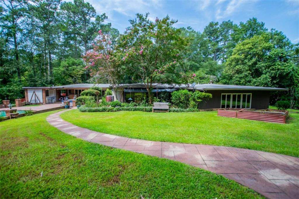 223 Lakeshore Drive - Photo 1