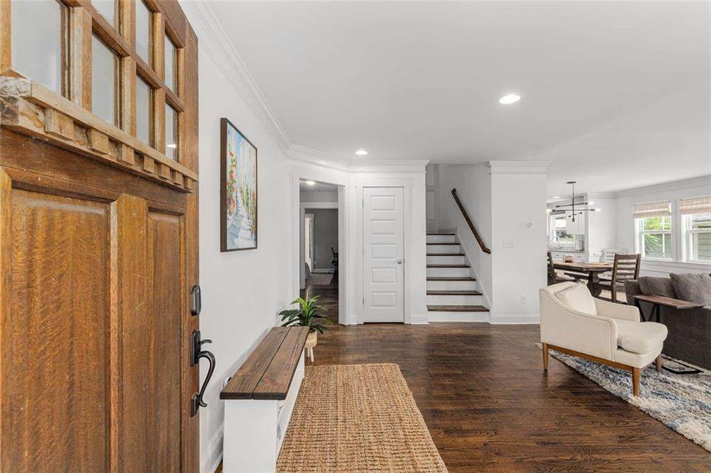 1134 Knott Street - Photo 1