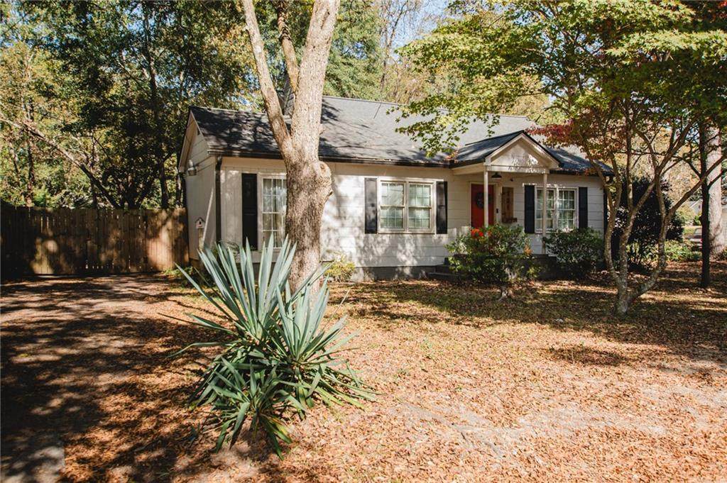 721 Davis Street - Photo 1