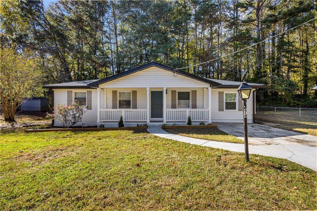 4976 Mable Lake Drive - Photo 1