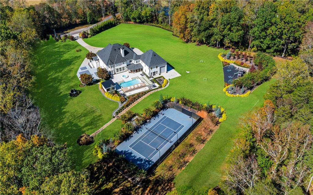 7160 Bennett Road - Photo 1