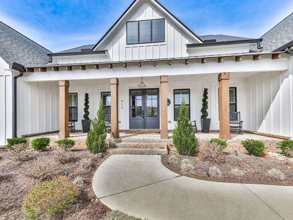 415 London Road - Photo 1