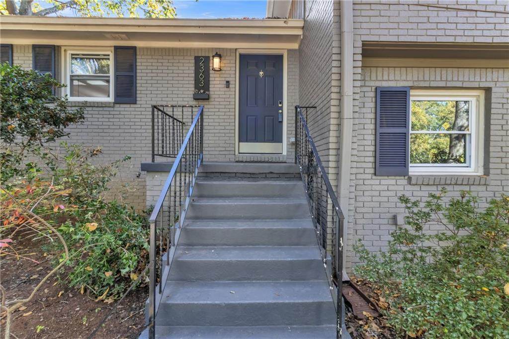 2363 Oakridge Court Court - Photo 1