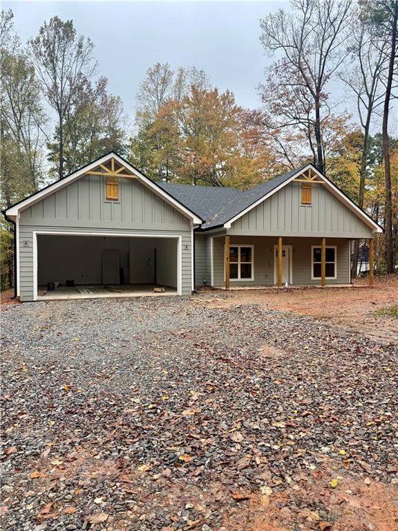 110 Kings Crossing Drive - Photo 1