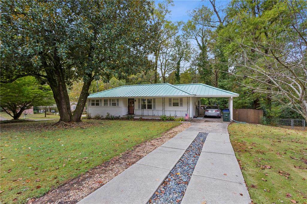 2592 Woodacres Road - Photo 1