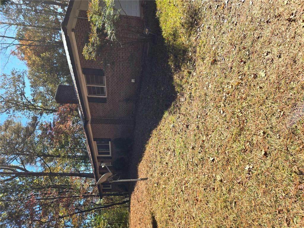 735 Seabreeze Lake Road - Photo 1