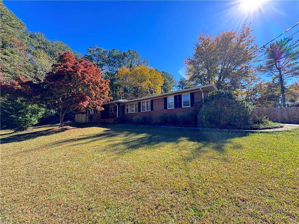 909 Laurel Street - Photo 1