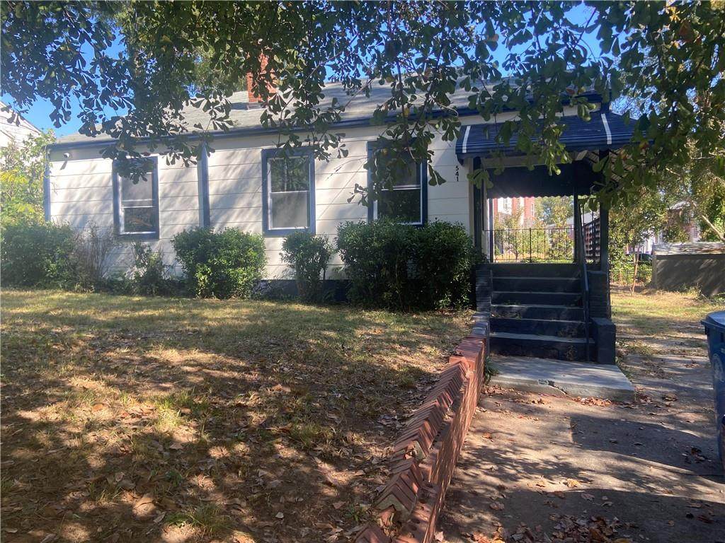 541 W Lake Avenue - Photo 1