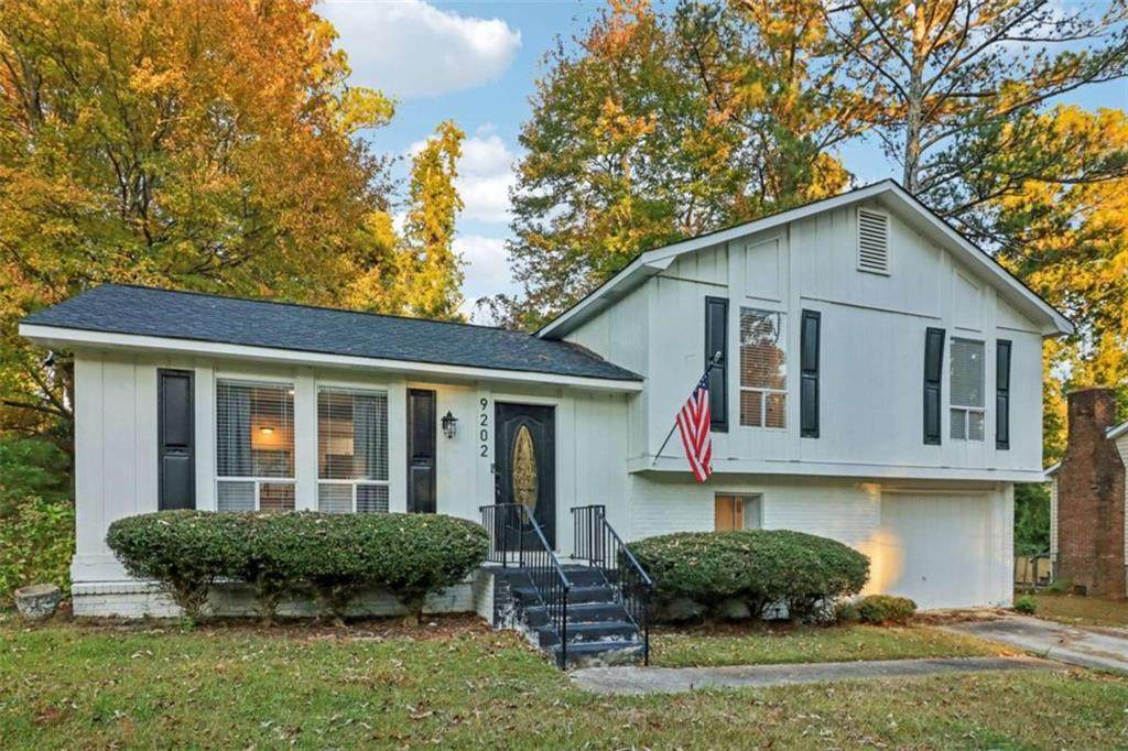 9202 Settlers Grove Road - Photo 1