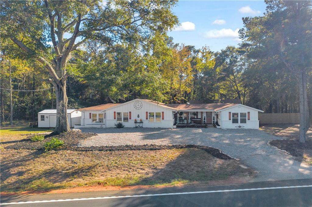 1220 Lagrange Highway - Photo 1