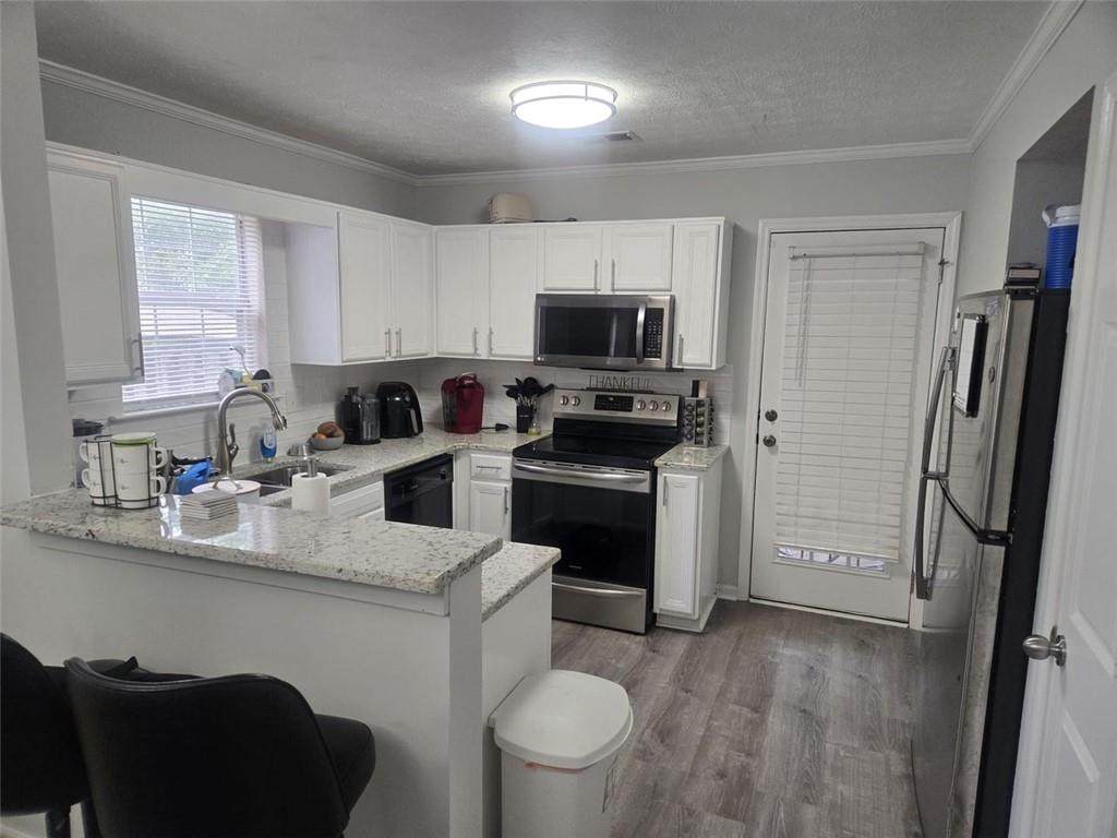 5980 Sherwood Court - Photo 1