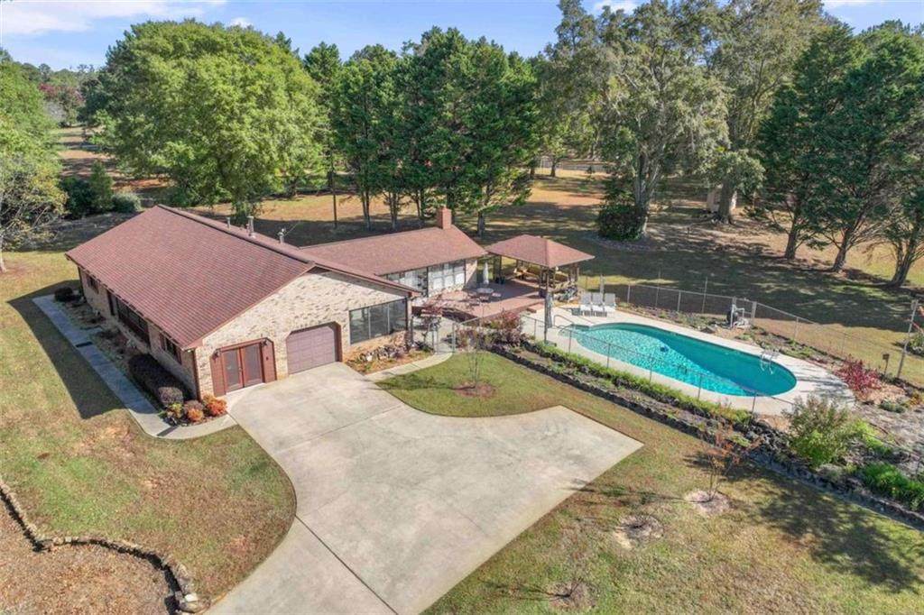 171 Wynn Drive - Photo 1