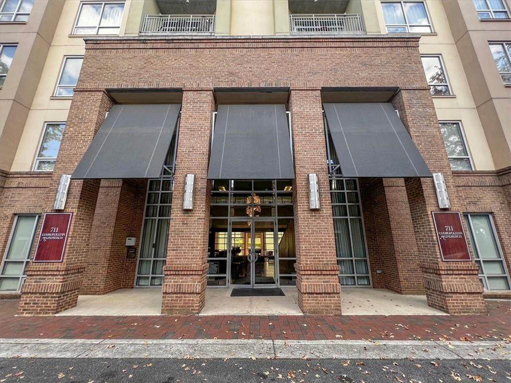 711 Cosmopolitan Drive - Photo 1