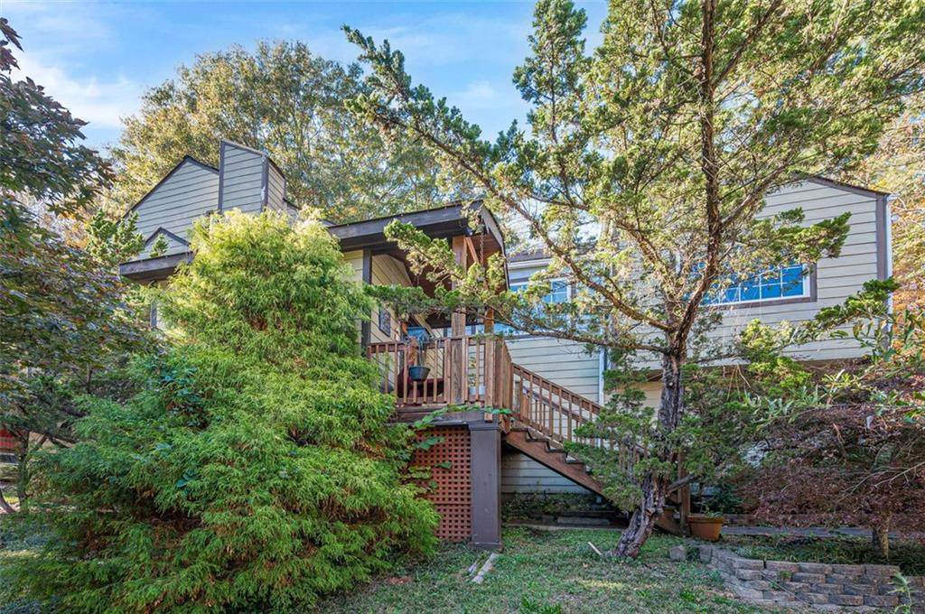 3967 Fairington Drive - Photo 1