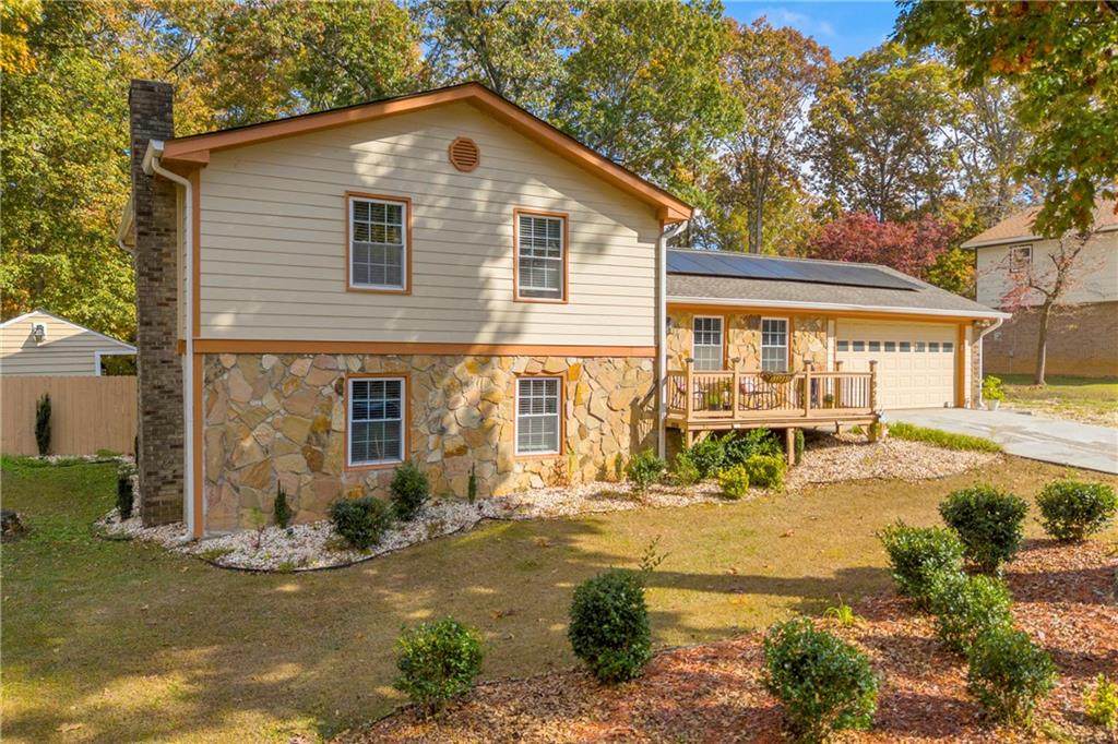 1023 Hickory Nut Lane - Photo 1