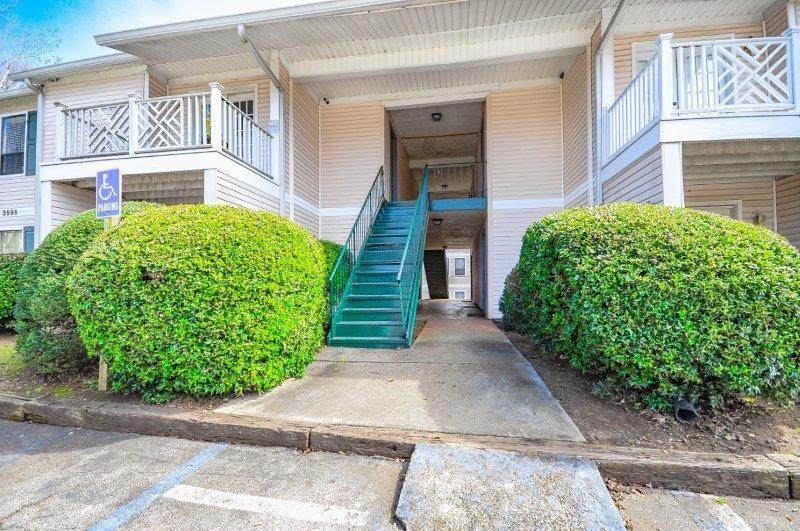 3595 Woodbriar Circle - Photo 1