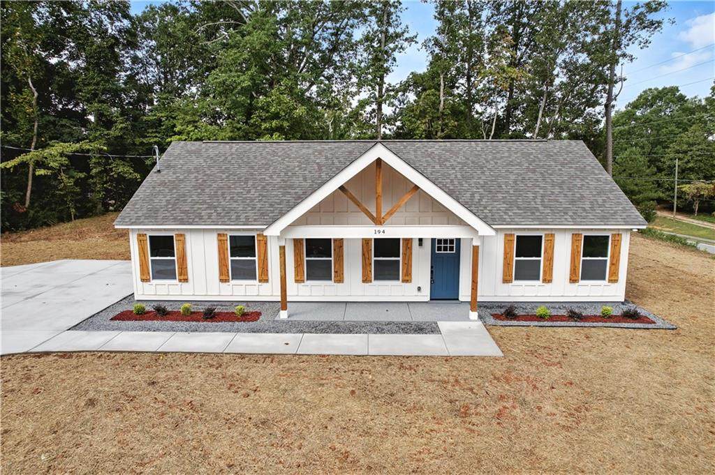 194 Harris Loop - Photo 1