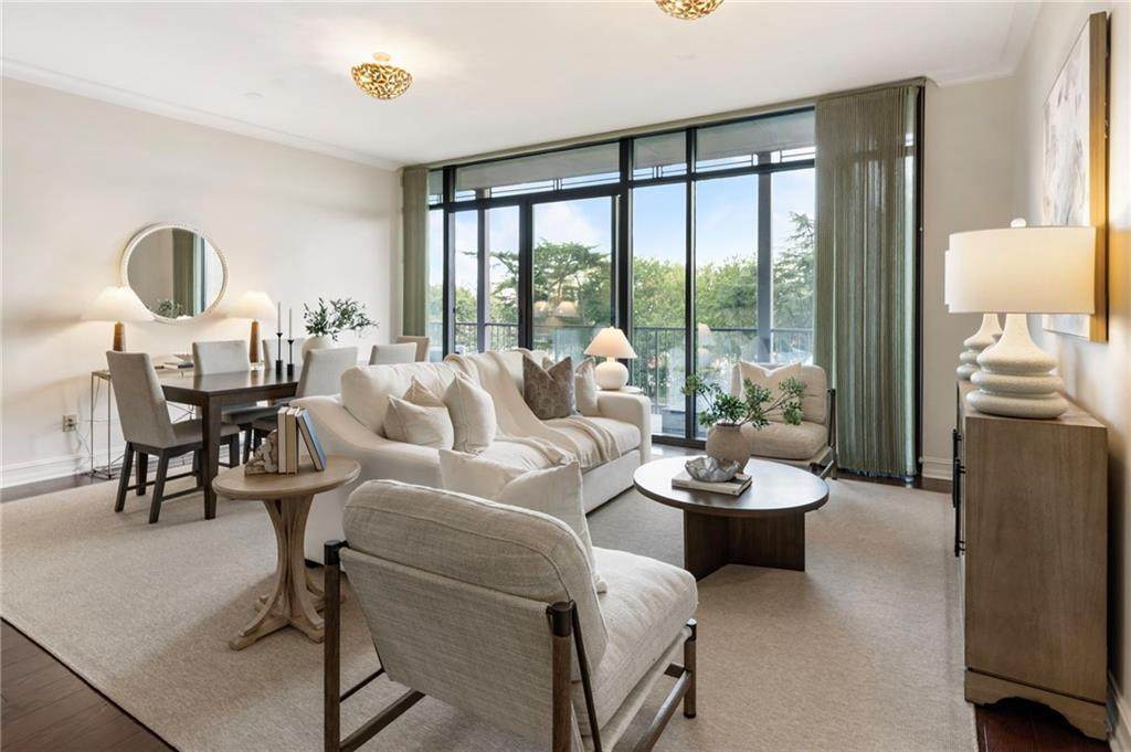 2233 Peachtree Road - Photo 1