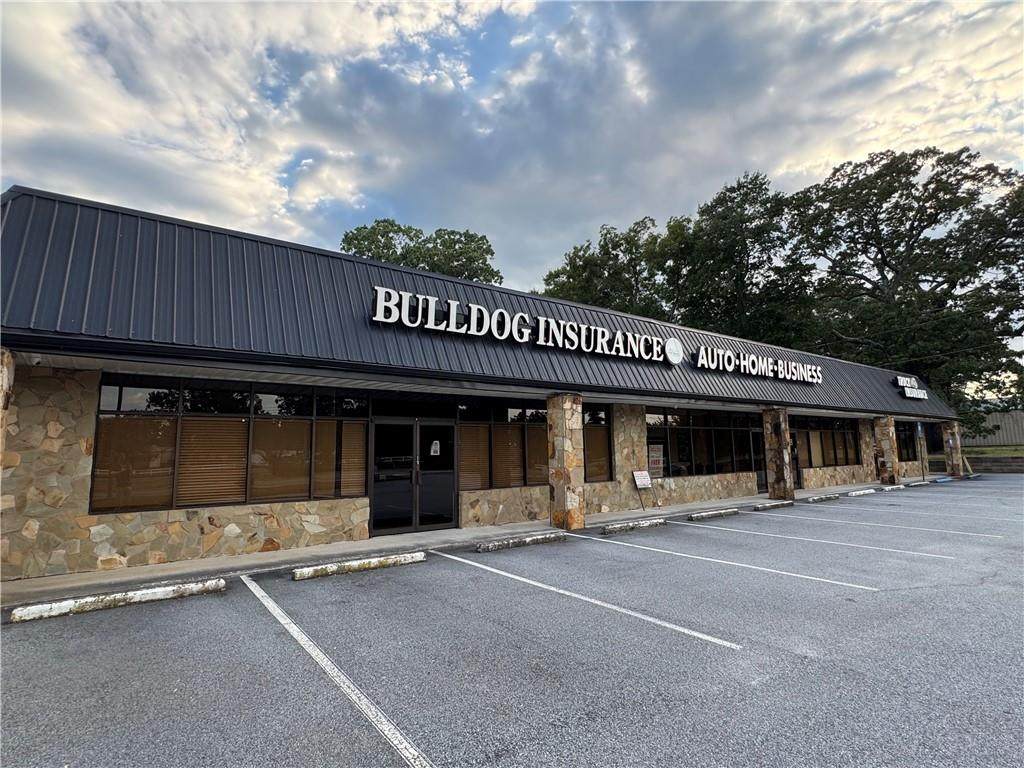 713 Forest Parkway - Photo 1