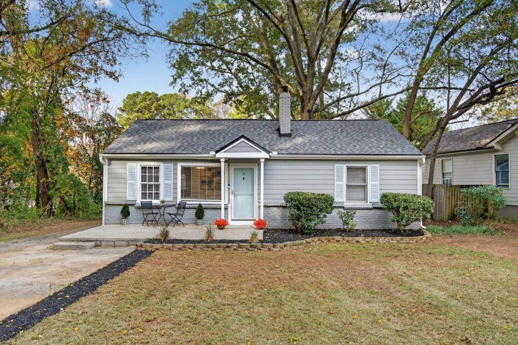 1662 Grace Street - Photo 1