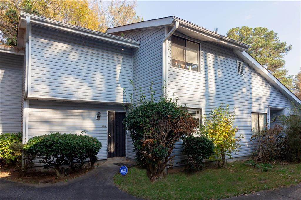 8569 Creekwood Way - Photo 1