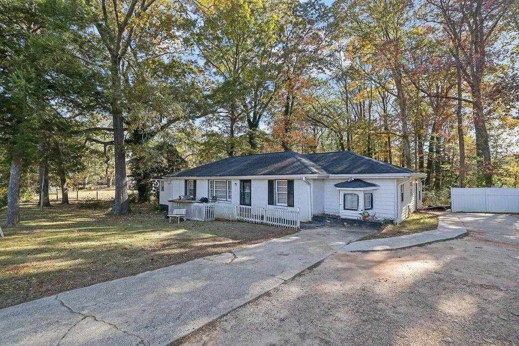 804 Rowland Road - Photo 1