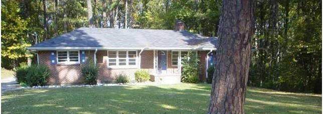 2827 Hedgewood Drive - Photo 1