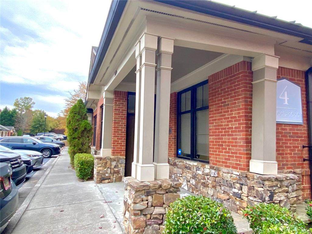 3636 Highlands Parkway - Photo 1