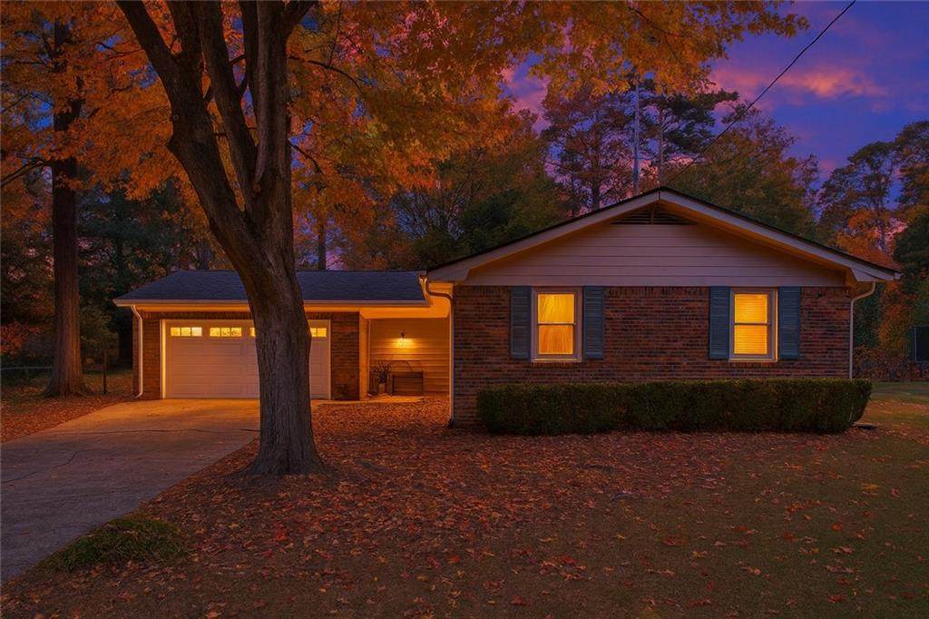 2577 Glen Circle - Photo 1